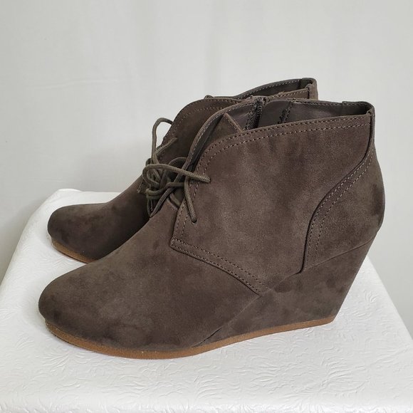 Gray Suede Wedge Booties - Picture 4 of 8